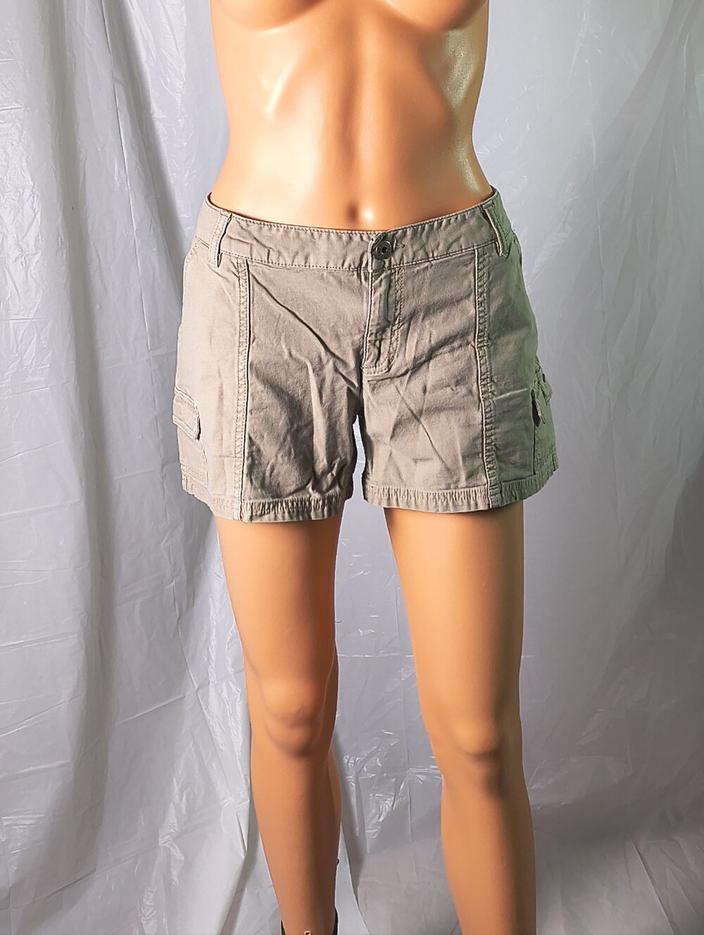 The North Face Tan Khaki Cargo Utility Shorts Women's 10 Regular Cotton Blend